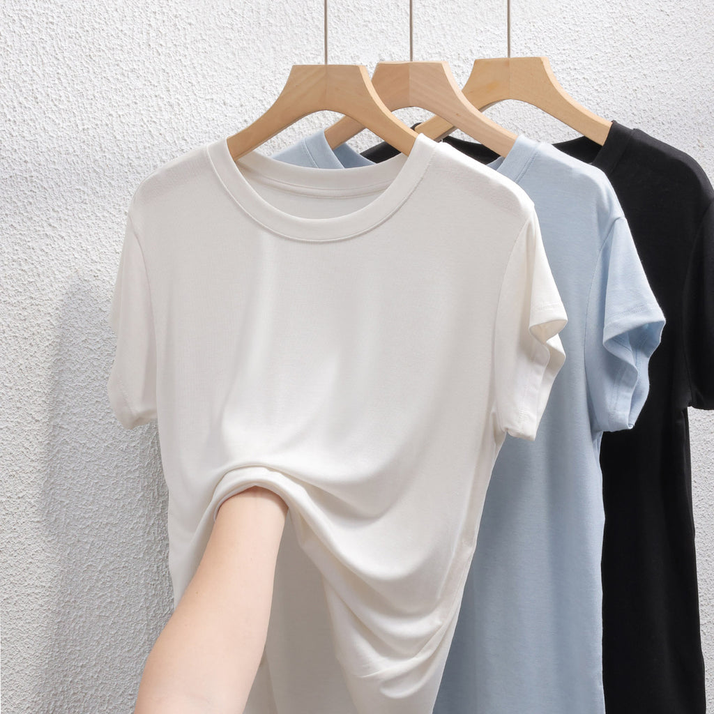 Short sleeved women's t-shirt
